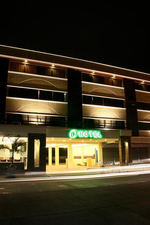 O Hotel Bacolod Exterior foto